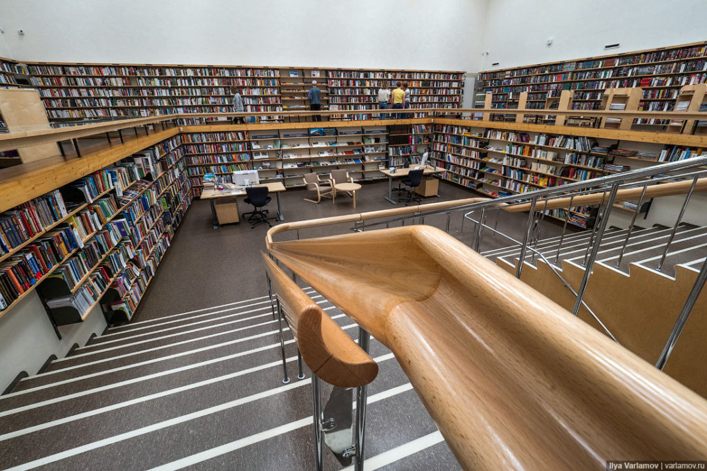 Выборг: путешествие в Скандинавию с посещением библиотеки Алвара Аалто.