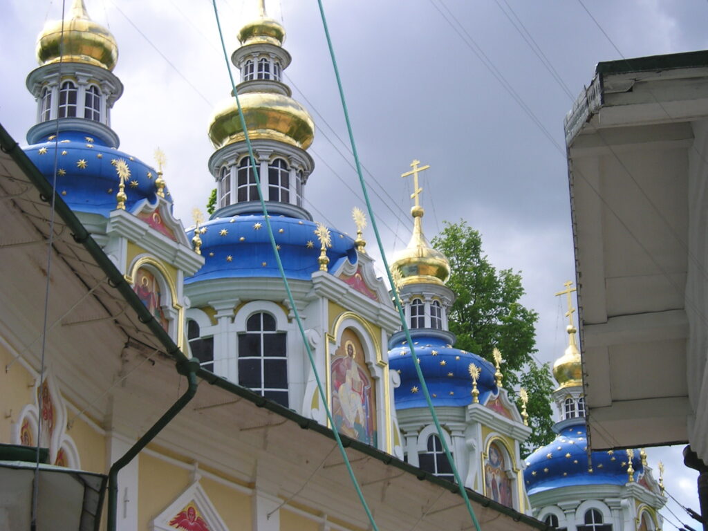Псков и Псково - Печорский монастырь